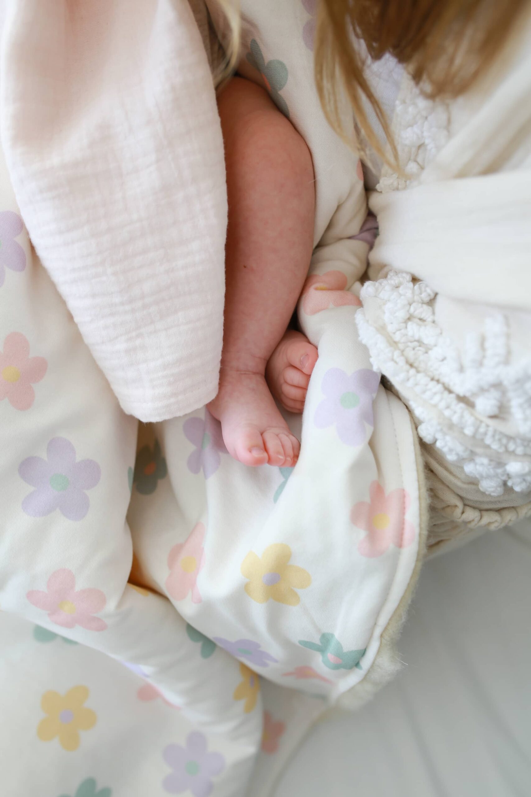 Couverture pour bebe en laine de mouton Vintage Flower – BabyLy – Image 5