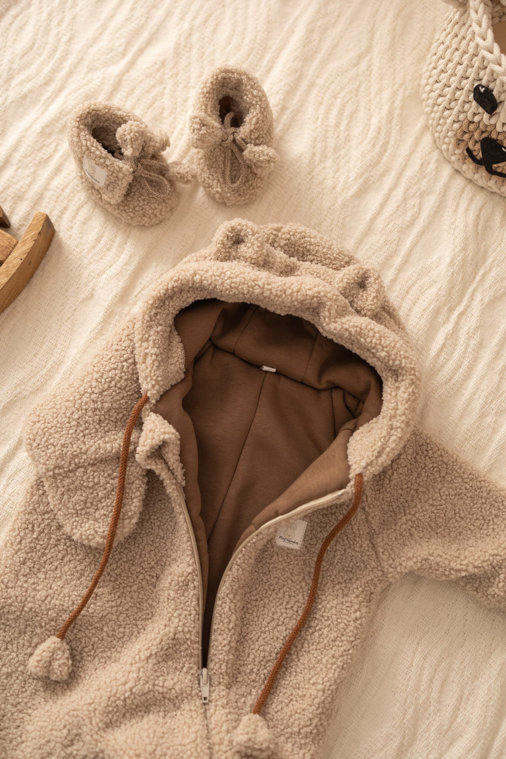 Combinaison avec pieds Plush Beige – MotulinKa – Image 3