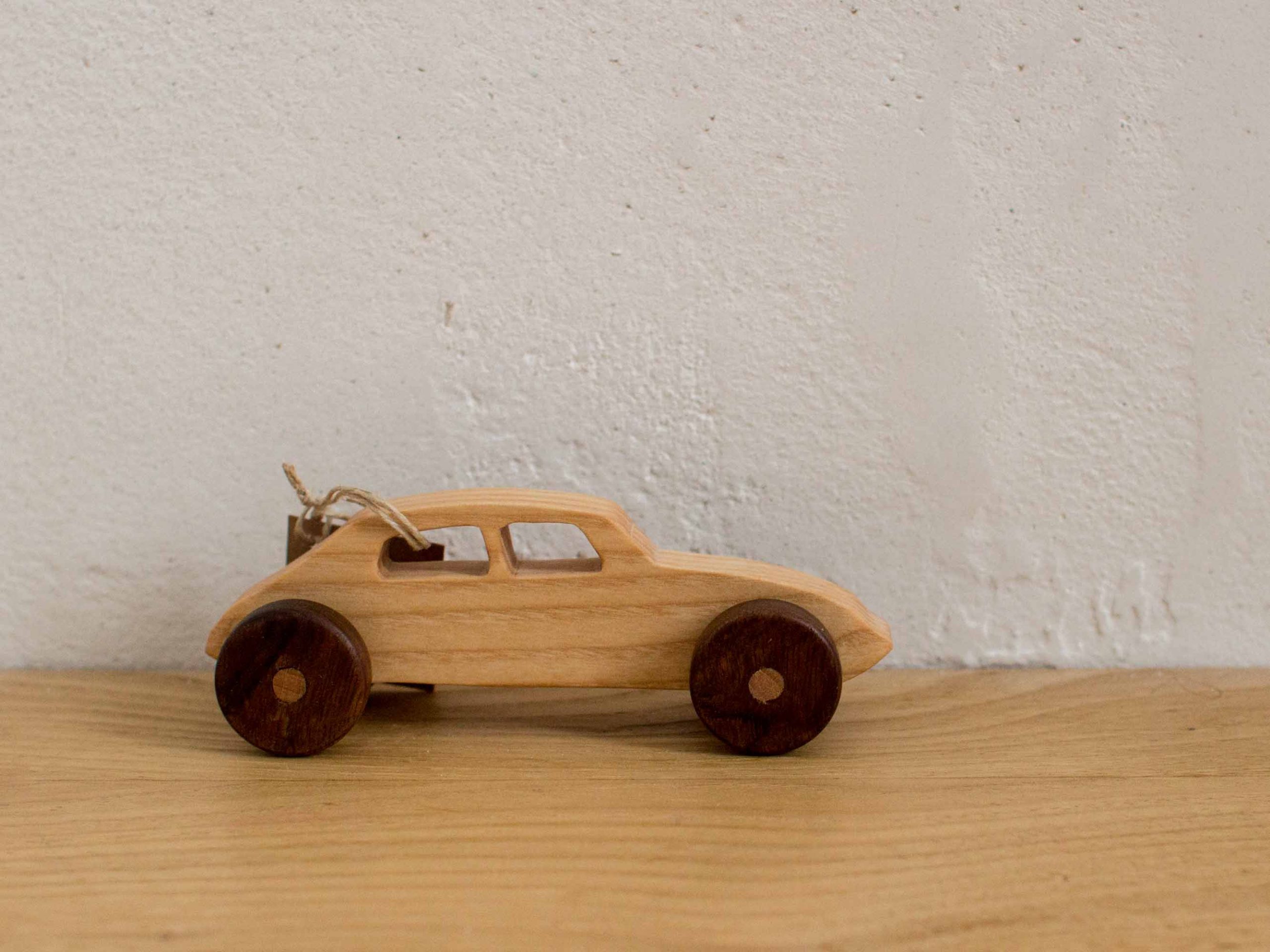 petite voiture « DS » frêne et noyer – Image 3