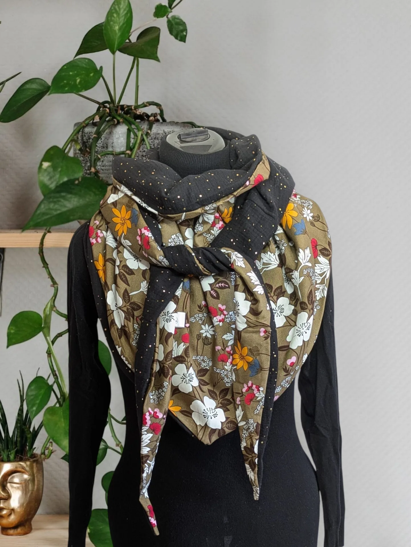 Chèche écharpe foulard triangle | Mi-saison | Douce floraison