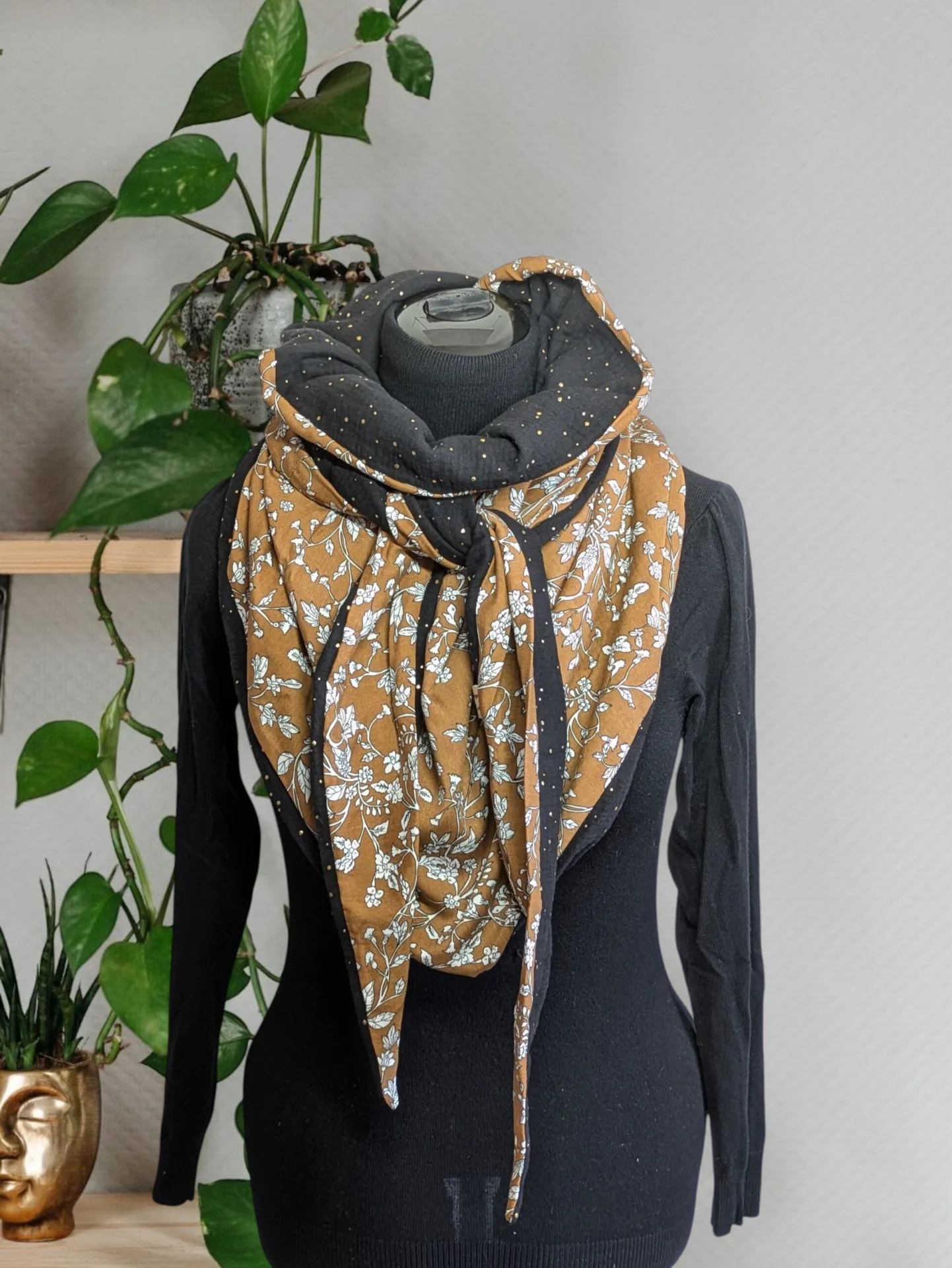 Chèche, écharpe, foulard triangle | Mi-saison | Lune de Jasmin