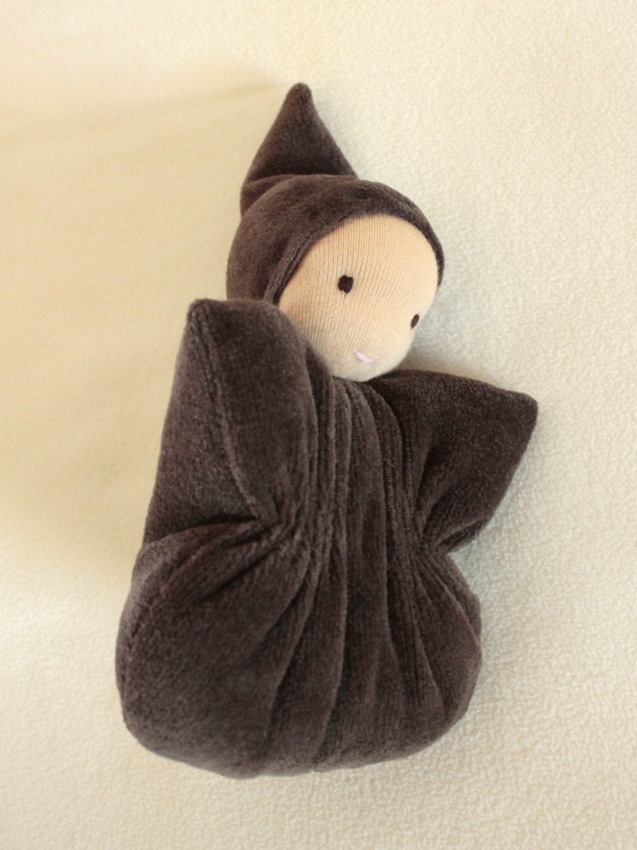 Mini Doudous Lutin velours marron – Artisanat français – Matériaux certifiés – Image 3