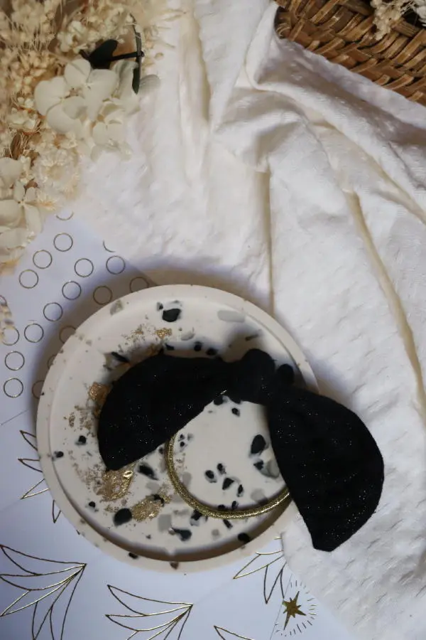 Plateau rond en Jesmonite en terrazzo – Image 3