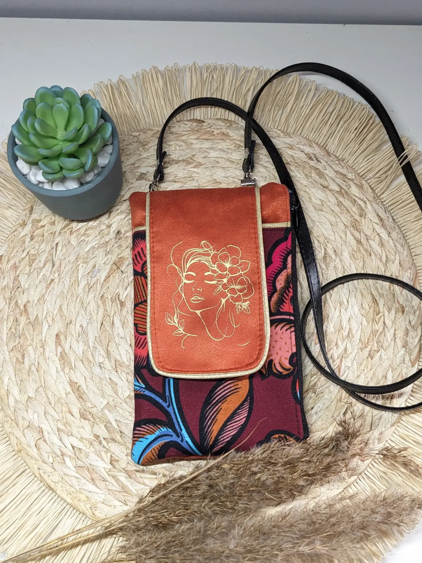 Pochette téléphone avec bandoulière – Cannelle