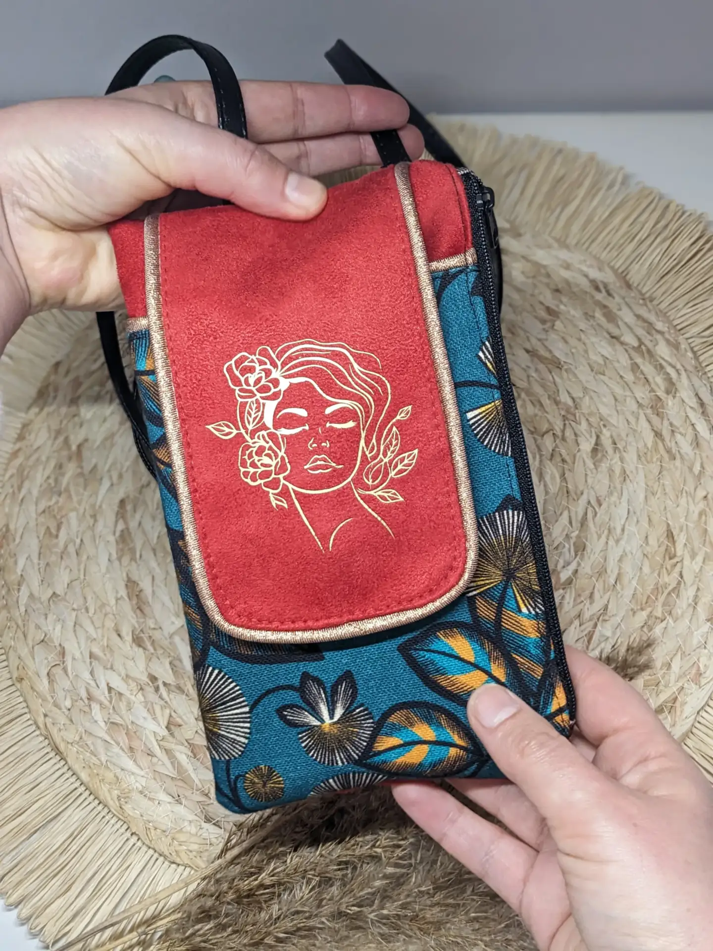 Pochette téléphone avec bandoulière – Lucie – – Image 2