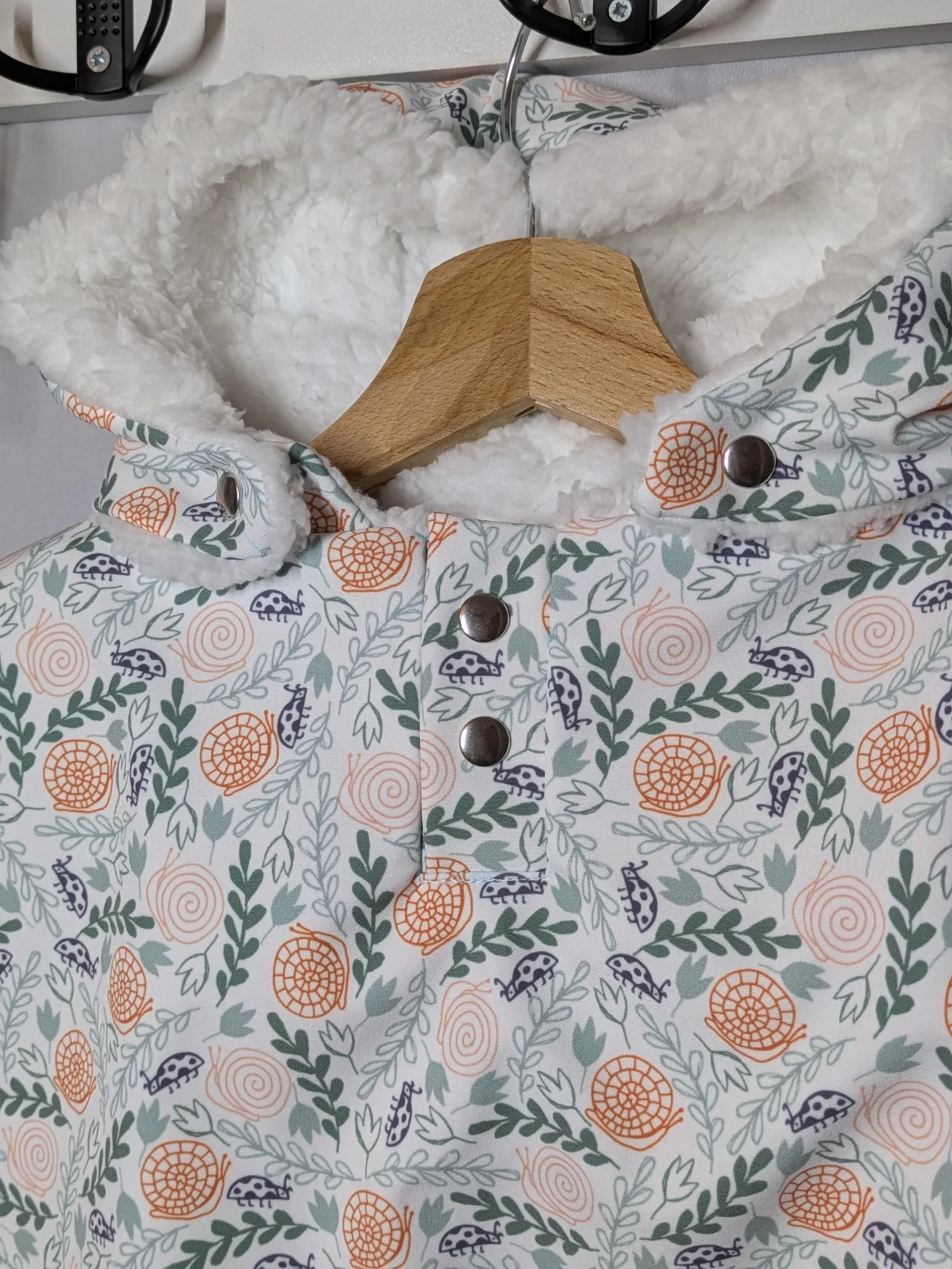 Poncho, cape de pluie IMPERMEABLE évolutif bébé et enfant | AUTOMNE-HIVER | 12-24 Mois | Coccinelle et escargot – Image 4