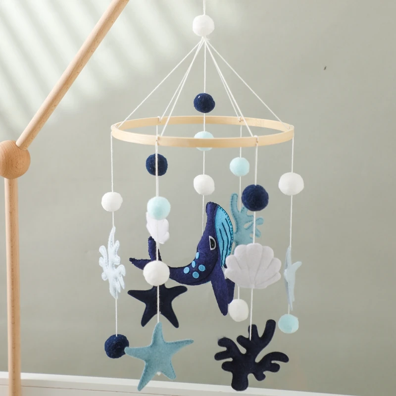 Mobile bébé – Wally la baleine