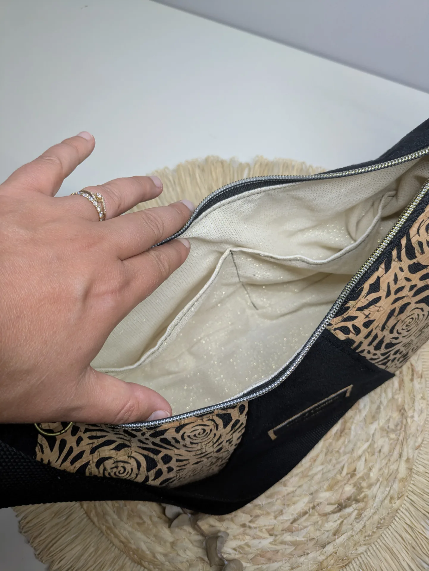 Sac bandoulière demi-lune femme – Liège rose – Image 7
