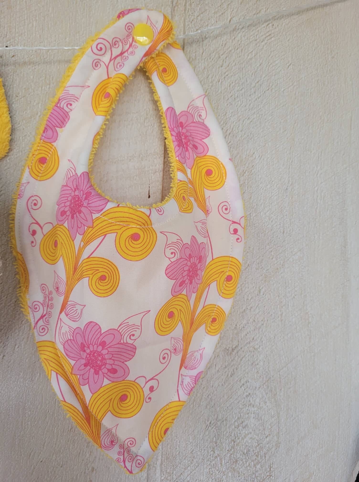 Bavoir bandana Floriojaune