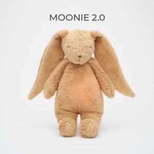 Lapin fredonnant Moonie avec veilleuse – Cappuccino Natur 2.0