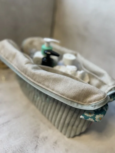 Trousse de toilette personnalisée en velours côtelé – Image 6